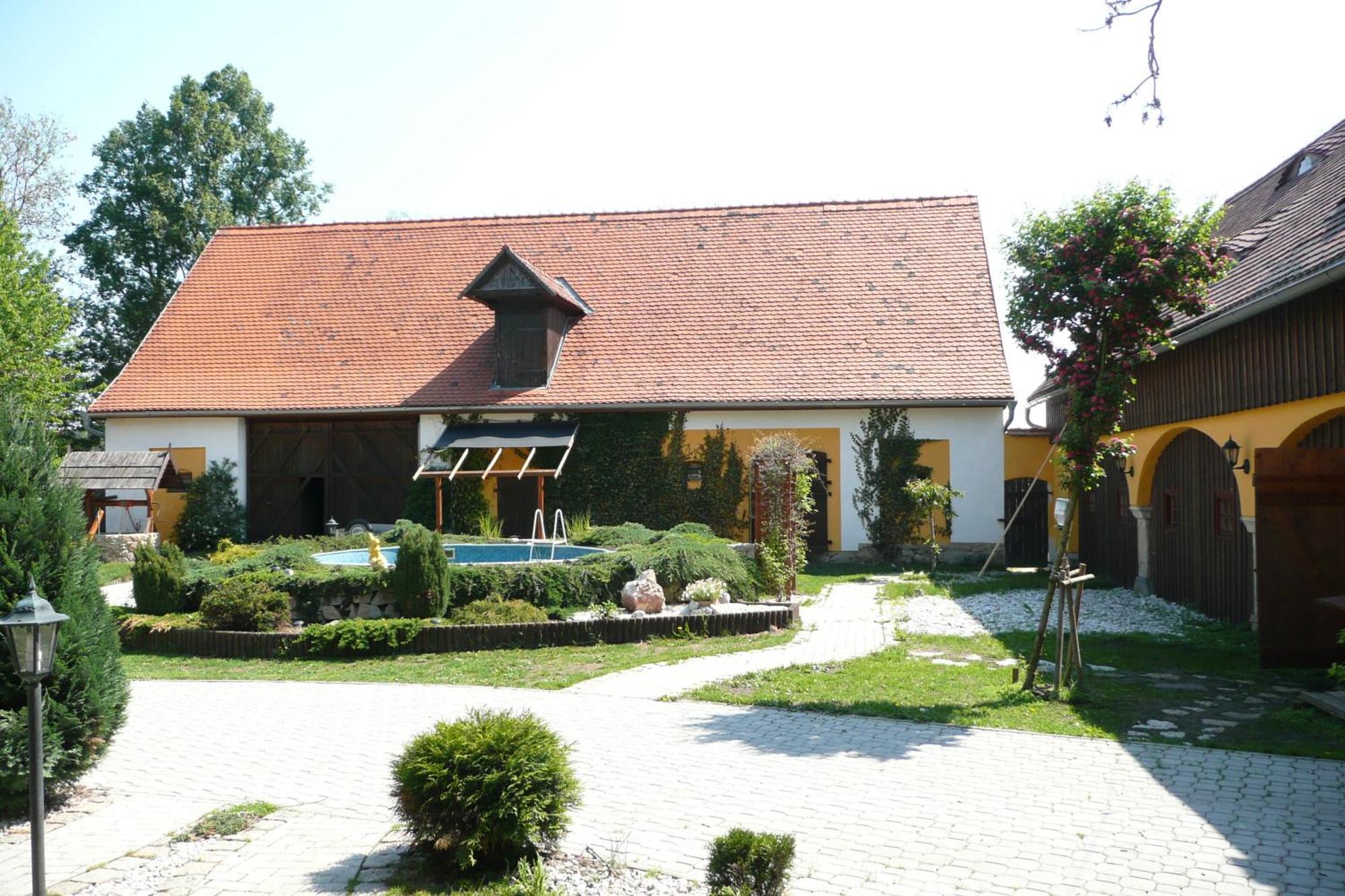 Gasthaus Hrazdeny Statek Mýtinka Exterior foto